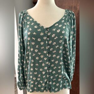 Billabong Women’s green floral button up blouse